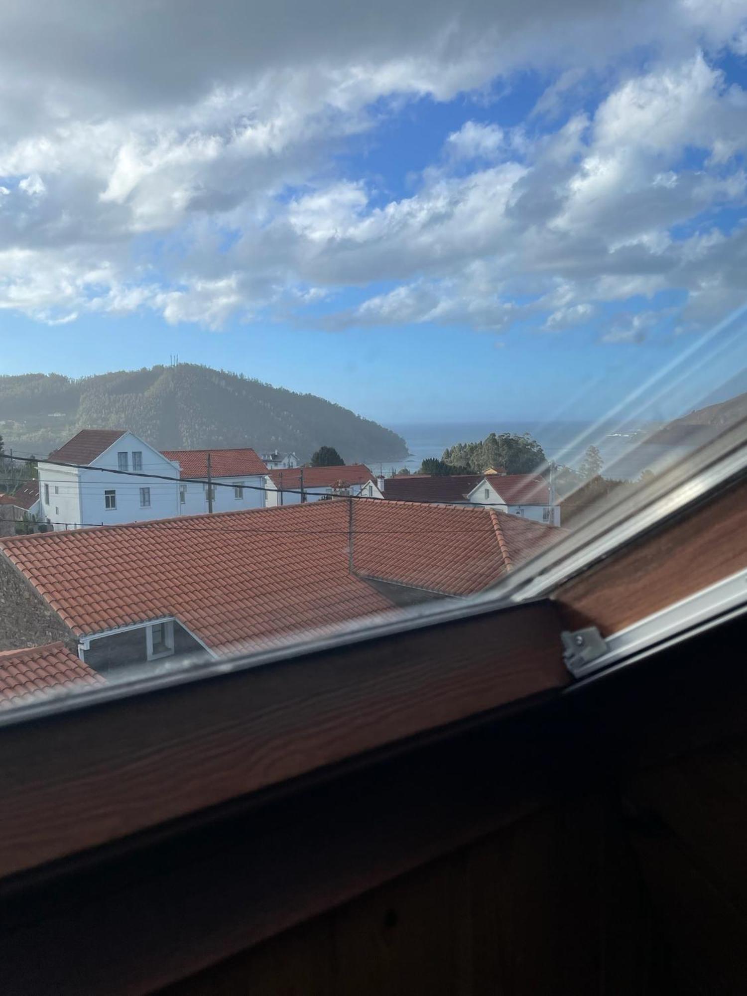 Beachfront Surf & Holiday House, Charming & Quiet Villarrube Экстерьер фото