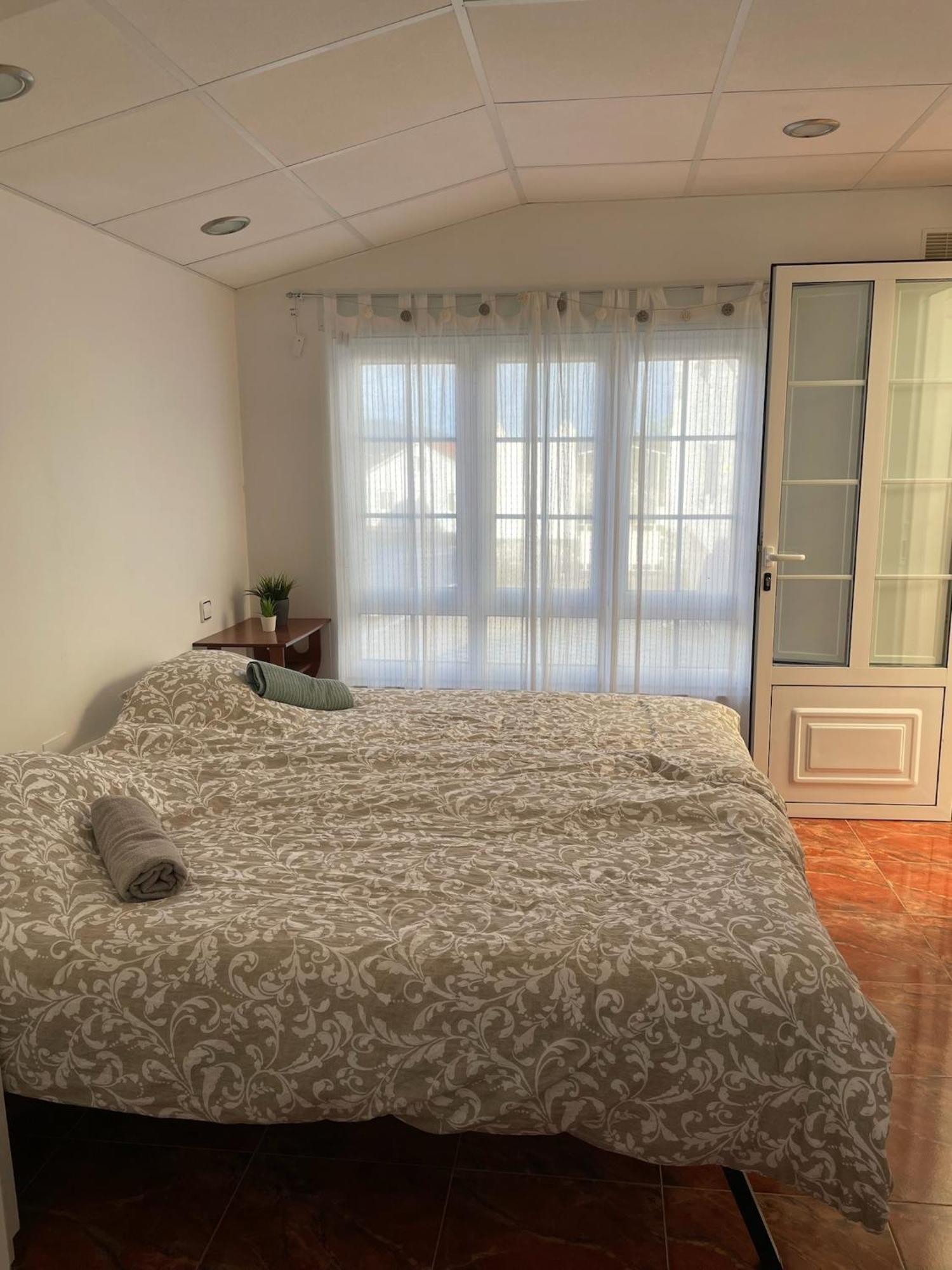 Beachfront Surf & Holiday House, Charming & Quiet Villarrube Экстерьер фото